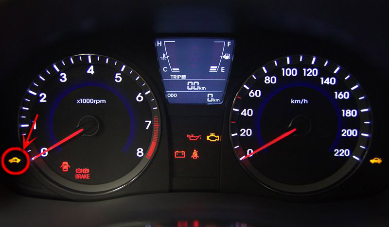 Индикатор иммобилайзера в комбинации приборов на автомобиле Hyundai Solaris 2010-2016