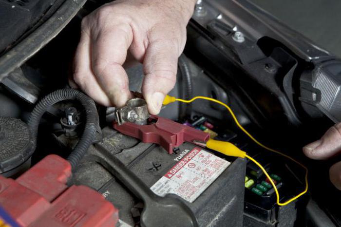 как проверить утечку тока в автомобиле без тестера 