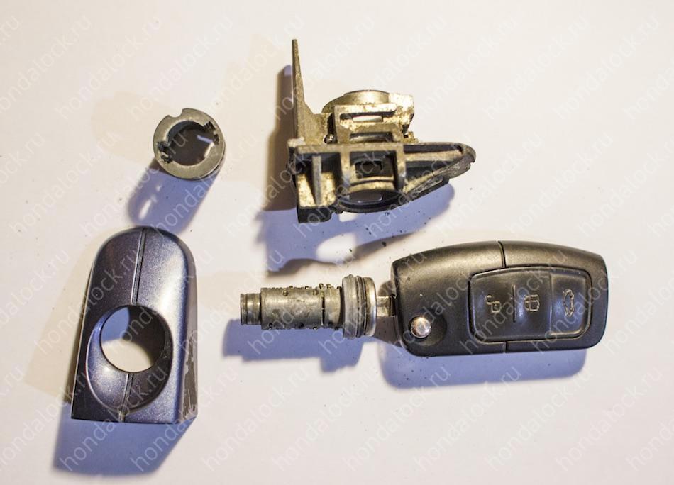 Личинка и ключ замка двери водителя Форд Фокус 2 